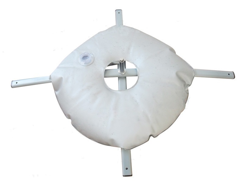 Simple base en croix avec le sac d'eau