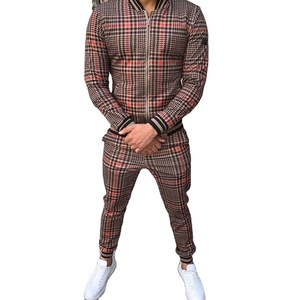 Ensemble de vêtements de sport décontractés de luxe pour hommes, deux pièces, sweat-shirt à capuche et short imprimé, combinaison d'entraînement grande taille - Product Image 1