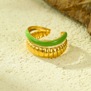 2025 vert huile dégoulinant Double couche creux anneau ouvert pour les femmes Texture 18k plaqué or acier inoxydable émail anneau - Product Image 4