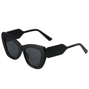 New Arrival Cat <b>Eye</b> Sunglasses 2026 Unisex <b>Candy</b> Color UV400 PC Lenses Trendy Fashion Logo Custom Shades - Product Image 2