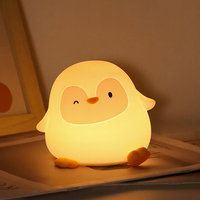 Lampe de chevet décorative pour chambre d'enfant, bébé, avec contrôle tactile, en silicone souple, mignonne, en forme de pingouin, lumière chaude