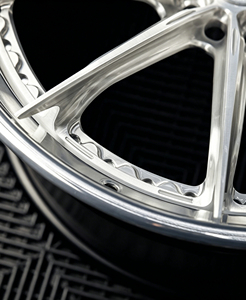 Nuevas llantas forjadas personalizadas de 2 piezas, aleación 6061-T6, color plata cepillada con borde pulido, llantas cóncavas profundas de 25 mm para Audi, Mercedes, <span class=keywords><strong>Tesla</strong></span> - Product Image 3
