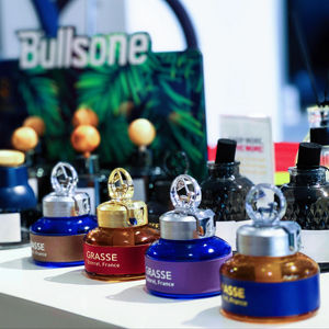 บูลส์สัน 100 กรัม (3.53 ออนซ์) รุ่นปี 2022 น้ำยาขัดลบรอยขีดข่วน อุปกรณ์ดูแลรักษารถยนต์และงาน DIY - Product Image 1