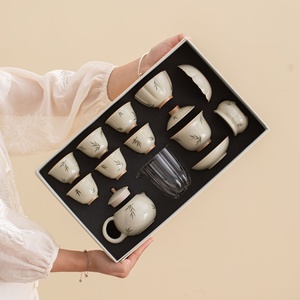 Juego de Té Pintado a Mano, Cerámica para el Hogar, Caja de Regalo Kung Fu, Color Subesmaltado, Juego de Regalo en Caja de Cerámica - Product Image 1