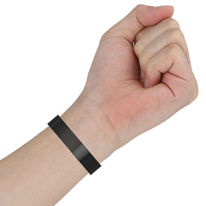 <span class=keywords><strong>Bracelet</strong></span> en maille milanaise en acier inoxydable compatible avec <span class=keywords><strong>Fitbit</strong></span>, <span class=keywords><strong>bracelet</strong></span> de remplacement à fermeture magnétique pour enfants et adultes - Product Image 6