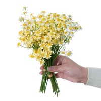 Bouquet de marguerites artificielles en soie, style INS, fait main, respectueux de l'environnement, 6 tiges/paquet, pour décoration de maison, jardin et table, style Cottagecore
