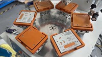 Prensa Giratoria Profesional para Pantallas de Vidrio LCD y Accesorios de Cuero con Operación Rotatoria de Alta Eficiencia