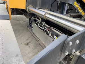 Paveuse à béton asphalte SAP45C-8S, largeur de pavage 4,5 m et épaisseur 250 mm, à vendre à bon <span class=keywords><strong>prix</strong></span> - Product Image 5