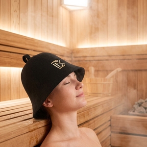 Cappello da Sauna in Feltro di Lana Merino Personalizzabile con Colori Pantone per Banya Russa e Spa a Vapore - Product Image 1