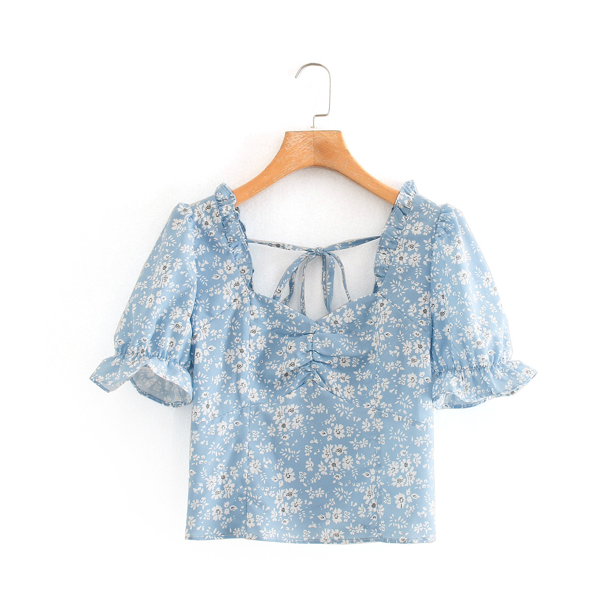 Estilos de ropa de lo más chic, ideales para mujeres bajitas