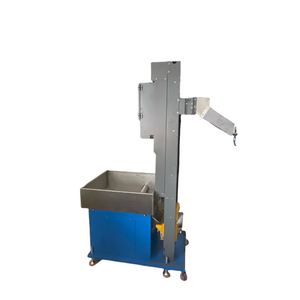 Máquina cargadora alimentadora de transportador de tornillo inclinado en polvo de gránulos de plástico de acero inoxidable completamente automática - Product Image 5