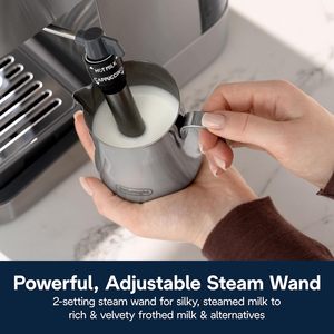 Machine à expresso De'Longhi Classic Signature 15 bars avec <span class=keywords><strong>pompe</strong></span> italienne, fonctions vapeur et cappuccino, plateau d'égouttement réglable et affichage visuel - Product Image 3