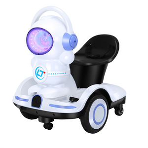 Vélo Électrique pour Enfants Modèle Astronaute 6V4, Porteur à Pédales, Balançoire et Voiture Coulissante, Jouet Rechargeable pour Enfants, Vélo à 2 Roues sur Batterie - Product Image 1