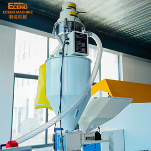 Máquina de Fabricação de Tampas Plásticas de Alta Precisão 16000pcs Máquina de Moldagem por Compressão de Tampas para Fechamento de Garrafas de Água e CSD - Product Image 2