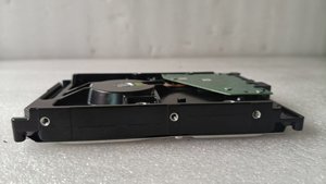 Disque dur interne SATA 3,5 pouces 2 To 7200 tr/min avec boîtier métallique pour système de surveillance de sécurité de bureau - Nouveau - Product Image 4