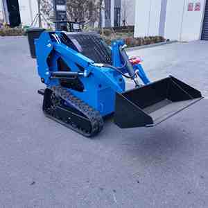Minicargadora de orugas con motor diésel AT360 para construcción y agricultura - Product Image 2