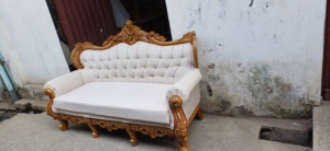 Juego de Sofás Clásicos Dorados de Lujo, Diseño Clásico Europeo, Muebles Antiguos Premium Hechos a Mano, Asientos Tapizados para Sala de Estar - Product Image 4