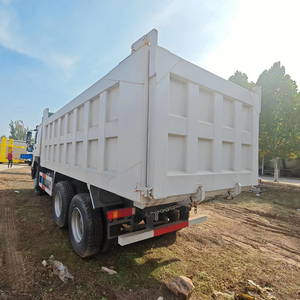 Camion benne d'occasion HOWO 6x4 371HP LHD pour l'exploitation minière de cuivre à courte distance à Kolwezi, RDC Congo - Product Image 3
