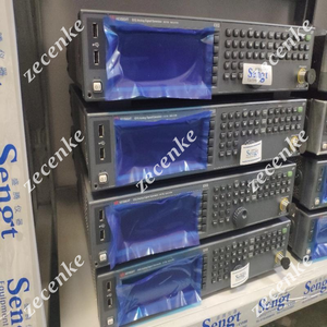 N5171B EXG X-Series <span class=keywords><strong>RF</strong></span> generatore di segnali analogici, da 9 kHz a 1 GHz - Product Image 3
