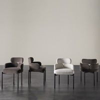 Chaises de table de salle à manger rembourrées en tissu classique au design moderne de luxe doux tissé à la maison avec pieds en métal noir