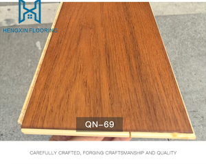Suelo de madera maciza de alta calidad Nuevo de tres capas resistente al desgaste Antiincrustante Fácil de instalar - Product Image 3