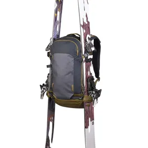 Пользовательский серый нейлоновый водонепроницаемый рюкзак высокой плотности для мужчин и женщин для катания на лыжах и сноуборде