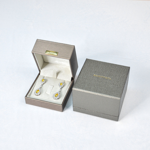 Boîte Cadeau Carrée de Luxe en Similicuir pour Bijoux, Personnalisable avec Logo, Présentoir pour Boucles d'Oreilles, Bracelets, Colliers, Bagues et Joncs – Vente en Gros - Product Image 3