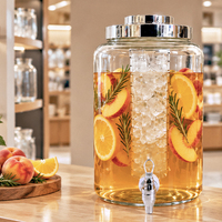 Distributeur de boissons en verre de 6800 ml avec tube à glace réfrigérant et robinet en acier inoxydable, idéal pour les restaurants et les bars (OEM)