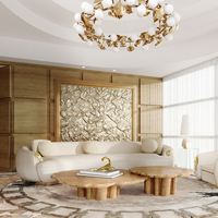Table basse contemporaine de luxe en laiton avec placage en racine blanche et finition brillante, design inspiré de la nature