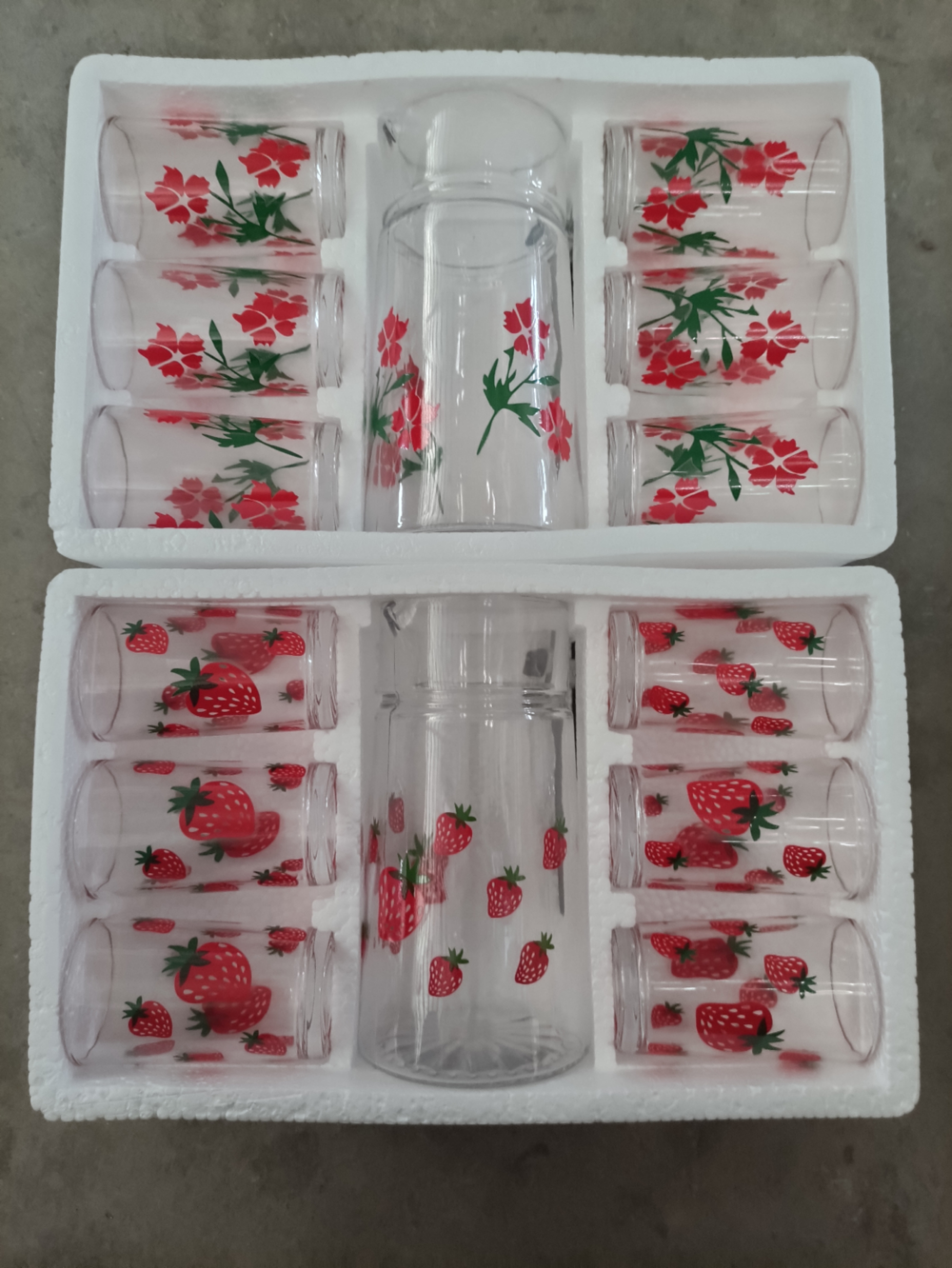 Glass drinking water jug with cups glass drinking set