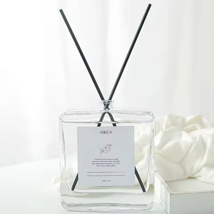 Difusor de Aroma Aikun de Lujo para Hotel, Personalizable, con Aceite Perfumado sin Llama, Varillas de Fibra de Ratán, Botella de Vidrio y Tapa de Madera - Product Image 2