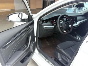 Skoda <span class=keywords><strong>Octavia</strong></span> 2023 <span class=keywords><strong>d</strong></span>'<span class=keywords><strong>occasion</strong></span>, berline automatique 2 roues motrices, conduite à gauche, modèle Pro - Product Image 6