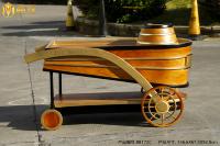 Chariot de service à boissons artistique peint à la main de luxe avec accents dorés en fibre de verre de qualité supérieure JingYue personnalisé