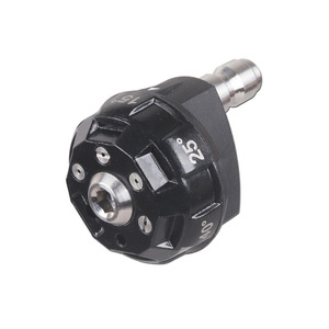 Pistolet à eau haute pression en aluminium 6 en 1 avec buse de pulvérisation réglable, rotation à 360 degrés et tête de pulvérisation en forme d'éventail - Product Image 1