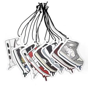 도매 운동화 모델 향수 자동차 백미러 향수 미니 펜던트 자동차 공기 청정기 - Product Image 1