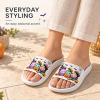Claquettes personnalisées d'Halloween en EVA, imprimées de dessins animés, dessus en PU, imperméables, antidérapantes, semelle souple, pour la maison et la plage