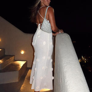 فستان سباحة جديد محبوك فرنسي سادة من TW بفتحة رقبة على شكل حرف V فستان على شكل هيب ملفوف بقصة ضيقة 3D فستان على شاطئ البحر للعطلات فستان للشاطئ - Product Image 2