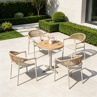 Ensemble de chaises de bistrot empilables en rotin moderne, chaises d'extérieur, ensemble de salle à manger en rotin pour hôtels, resorts, villas, restaurants
