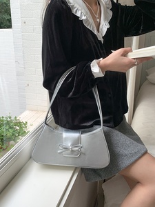 Bolso de Mano de Moda con Diseño de Lazo, Primavera 2025, Bolso de Hombro de Cuero PU Suave de Alta Calidad para Mujer - Product Image 6