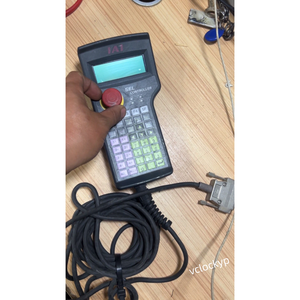 Controlador de Enseñanza IAI NNB SEL-TD, HG1H-SA12BEH-MK1379-S5 SEL SCR-I-533=9G26 Usado - Product Image 1