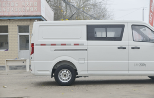 รถตู้ส่งน้ำมันเบนซินใหม่ KAMA S8 2.0L ยูโร 3 เกียร์ธรรมดา บรรทุกได้ 1.5 ตัน ขนาด 5265x1870x2065 มม. รถขนส่งในเมือง - Product Image 4