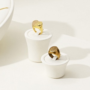 Expositor de anillos personalizado, accesorios de exhibición de joyas, plato de exhibición, soporte de exhibición de joyas, accesorios para transmisión en vivo de anillos - Product Image 3