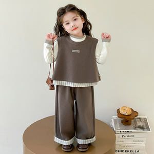 Nouvel ensemble trois pièces printemps-automne pour filles, tenue tendance avec gilet pour bébés filles, vêtements décontractés pour enfants, costume d'automne pour petites filles - Product Image 3