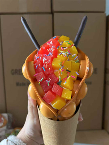Modelo de Waffle Burbuja, Granos de Chocolate de Espuma, Galletas Trituradas, Palitos Pocky de Uva Verde, Crema Batida, Accesorios para Escaparates - Product Image 6