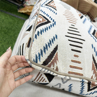 Coussin de sol en tapisserie sur mesure de grande taille