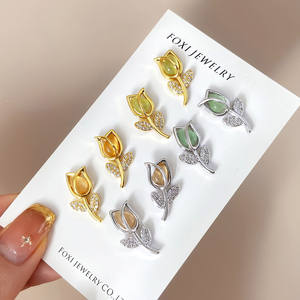 Pendientes de botón de oro chapado en cobre al por mayor, pendientes de botón de oro <span class=keywords><strong>euro</strong></span> con varias flores de rosa, pendientes de botón de oro de arena de Vietnam - Product Image 6