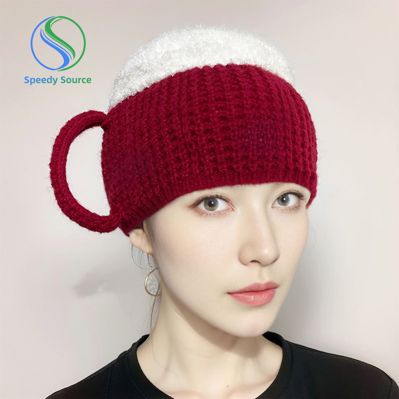 สีแดงเข้ม