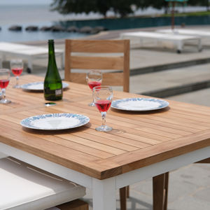 Mesa de Centro Rectangular Cattalina combina madera de teca resistente y hierro, perfecta para el espacio exterior de la villa, que ofrece elegancia. - Product Image 6