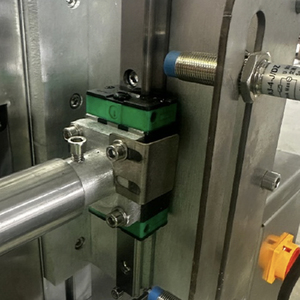 DQ630AT-VS 7KW Full Automatic Electric Skin Vegetable Glass Film Vacuum Packaging Food Tray Sealing Vacuum Sealer Machine - Product Image 5