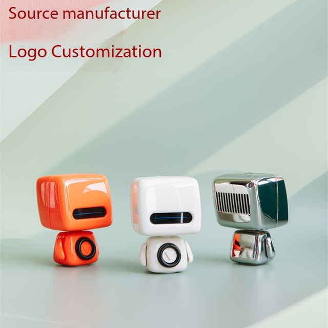 Wholesale Mini Novelty Gift Wireless Robot Speaker Customized Outdoor Subwoofer Portable Speaker
